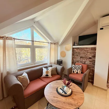 2 Bedroom The Quiet Luxury 8 *