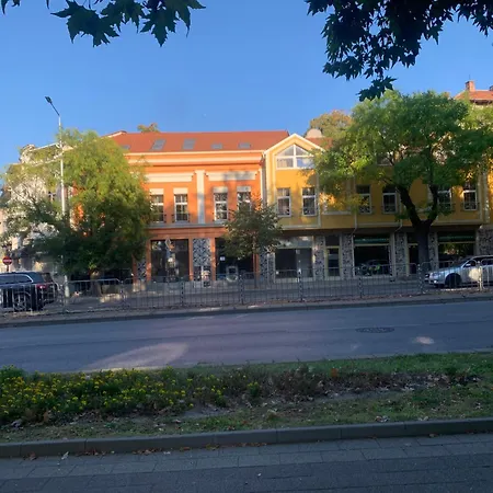 2 Bedroom The Quiet Luxury 8 * Пловдив